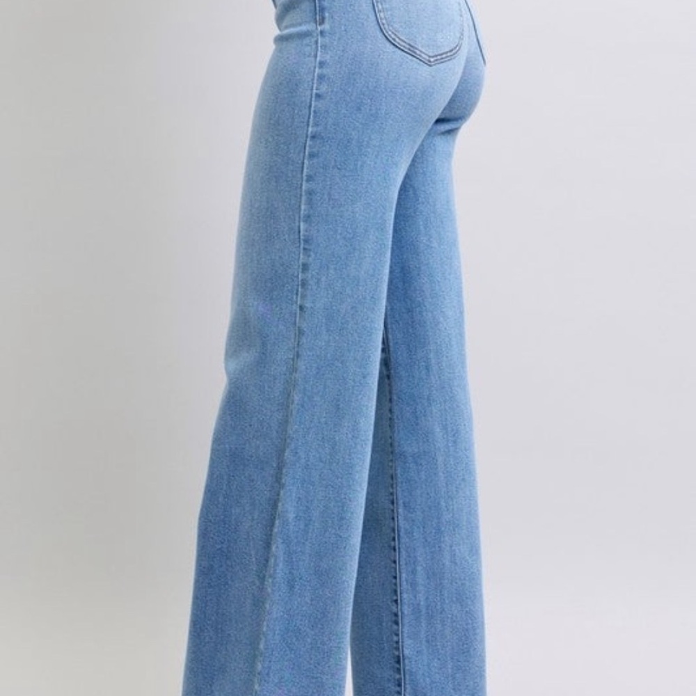 Judy Blue Light Blue Flare Jeans - Picture 4 of 6